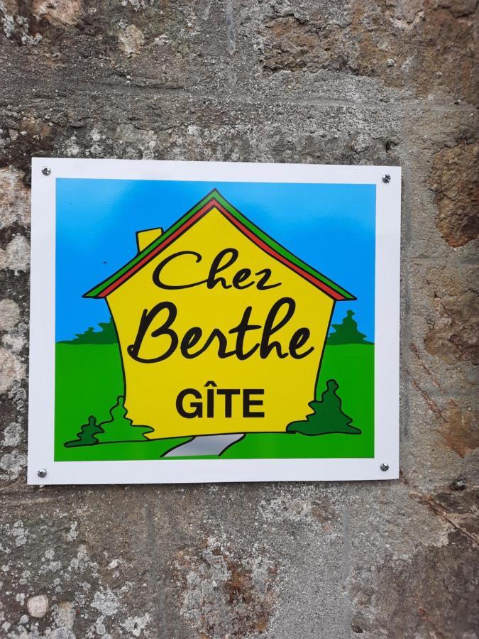 Gite Chez Berthe Pontfarcy Екстер'єр фото